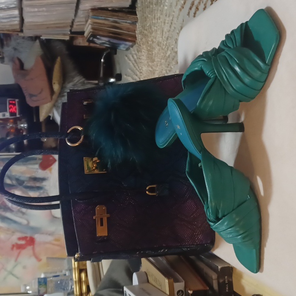 ZARA BRIGHT APPLE GREEN LEATHER KITTEN HEEL MULES SZ.39